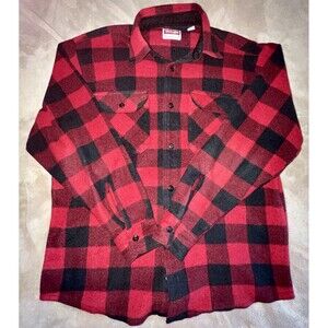 Wrangler Premium Quality Black Red Soft Fleece Button Down Shirt Size Medium